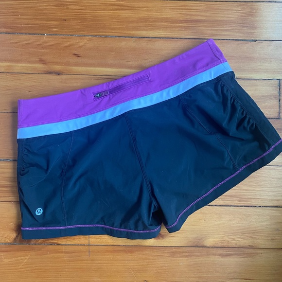 Lululemon Athletic Shorts - Sz 6 - Picture 3 of 3